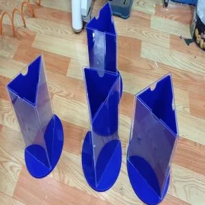 Kệ mica trưng bày sản phẩm